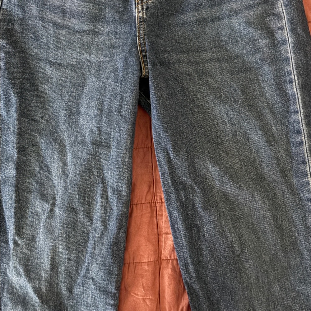 Women's Ankle Crop Jeans in Medium Blue Denim